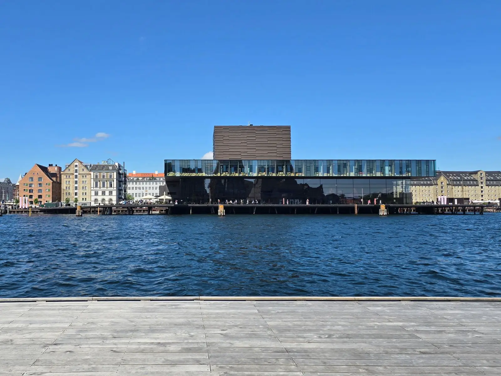 Teater og underholdning